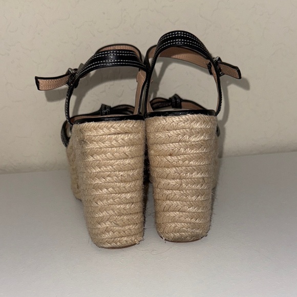 Urban Outfitters Black and Tan Wedge Sandals - Picture 3 of 7